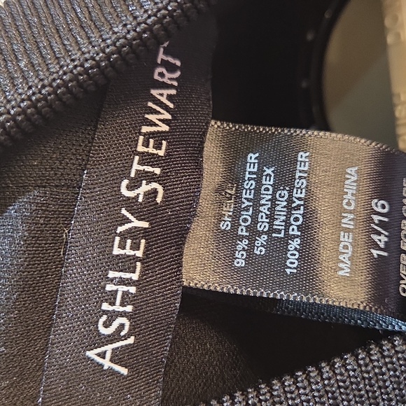 Nwot 14/16 Ashley Stewart Purple and White Bomber Jacket - Picture 14 of 17